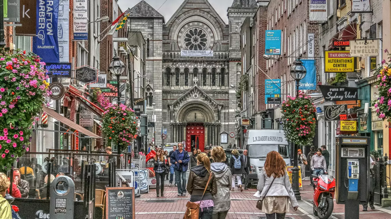 Dublin At Christmas Ireland Stock Photo - Download Image Now